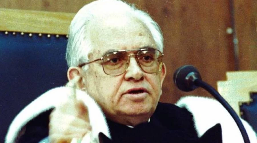 Πέθανε ο Βασίλης Κόκκινος – Ποιος ήταν